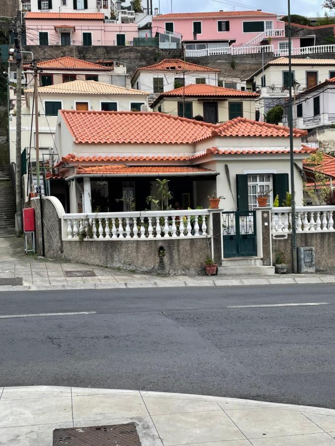 Home & Flower - Private Bedrooms Funchal Luaran gambar