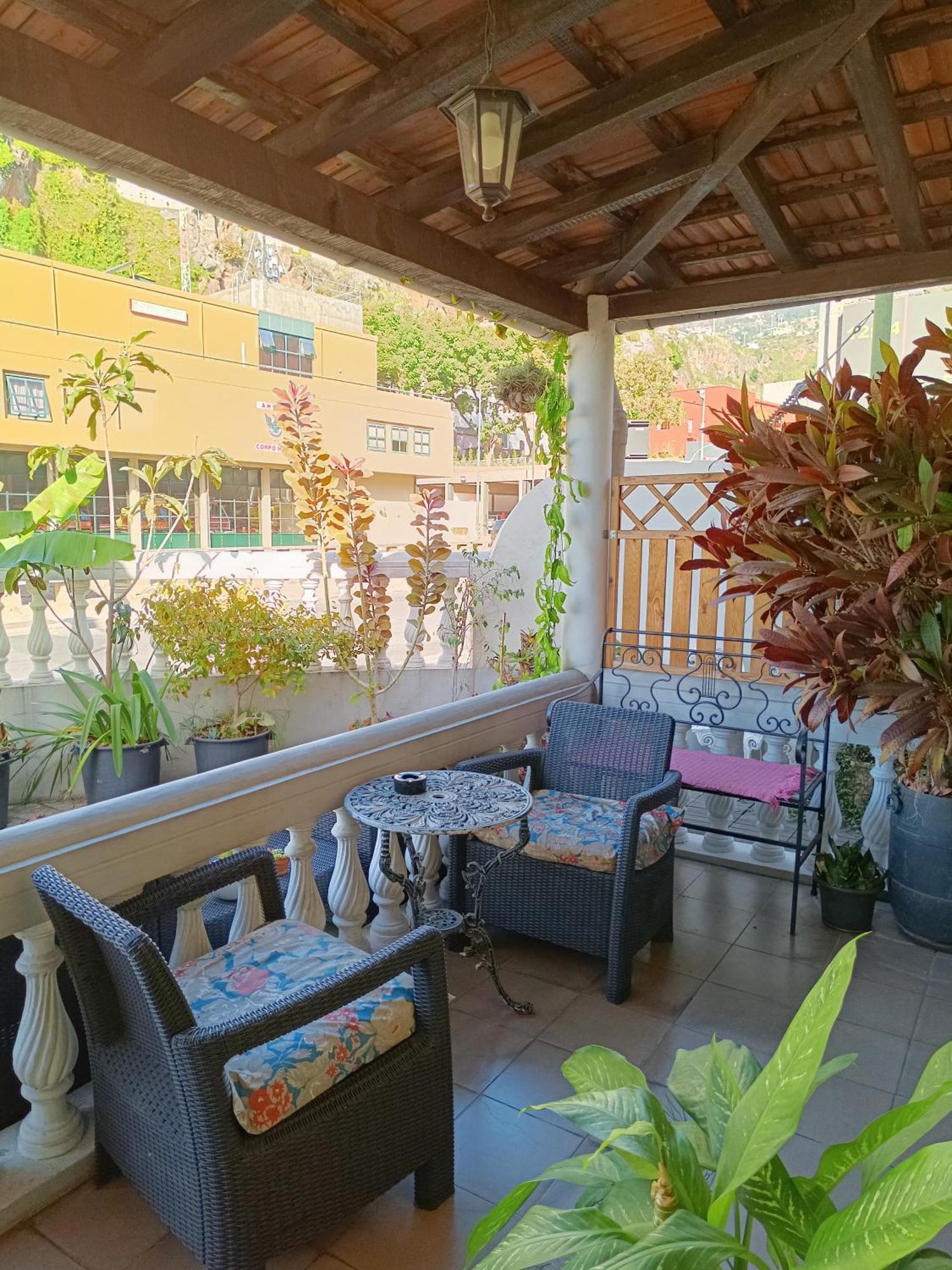 Home & Flower - Private Bedrooms Funchal Luaran gambar