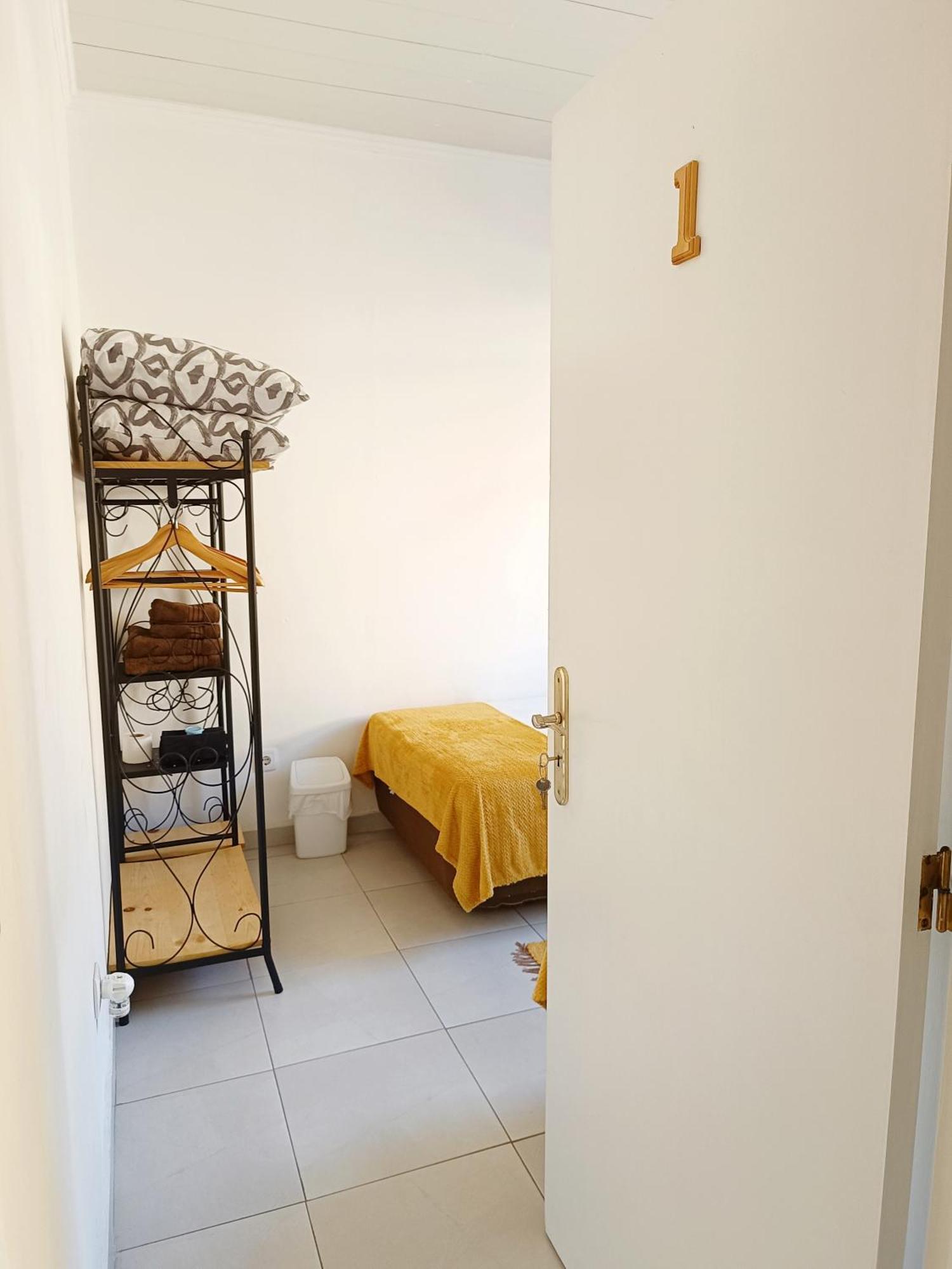 Home & Flower - Private Bedrooms Funchal Luaran gambar