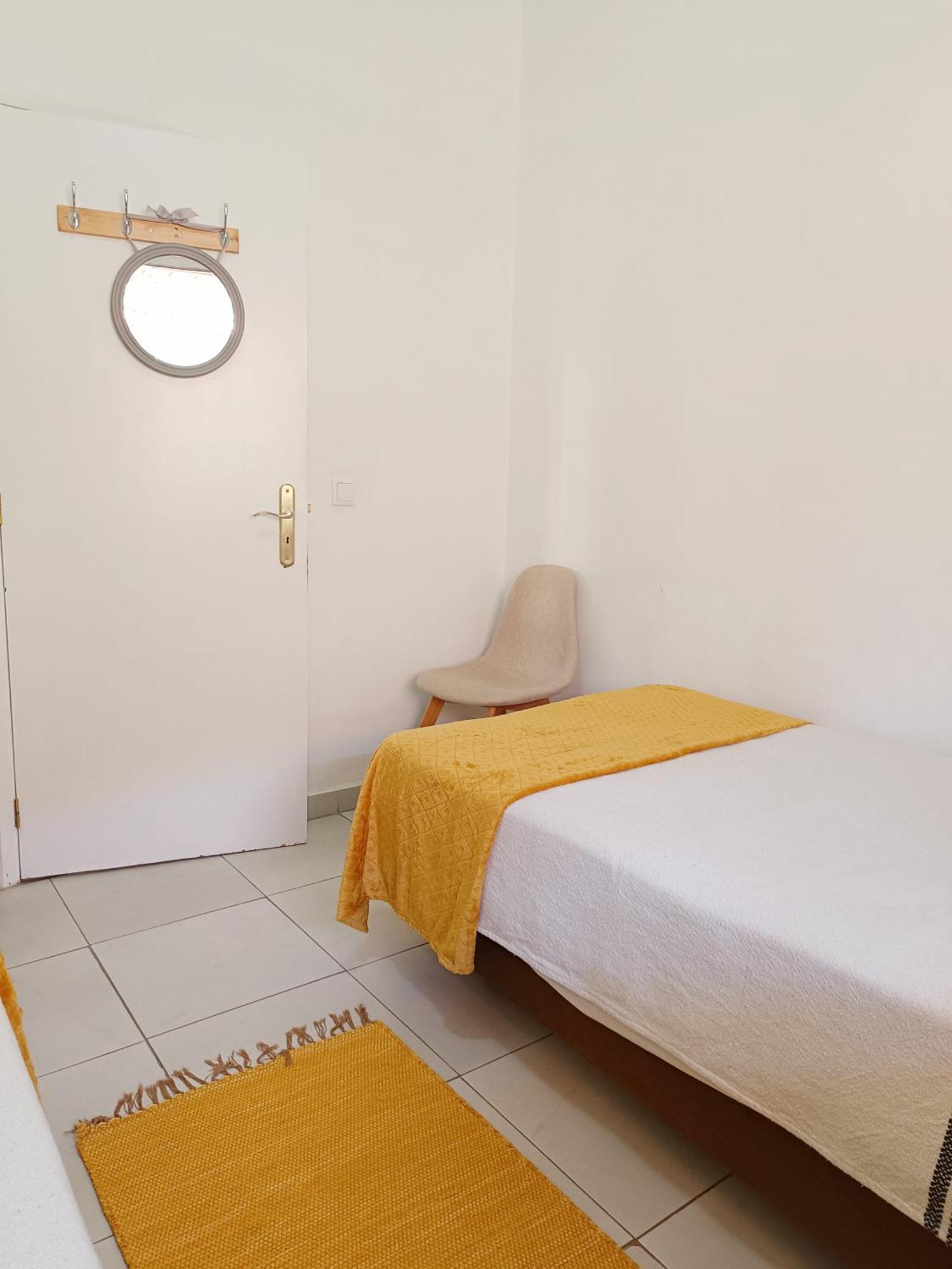 Home & Flower - Private Bedrooms Funchal Bilik gambar